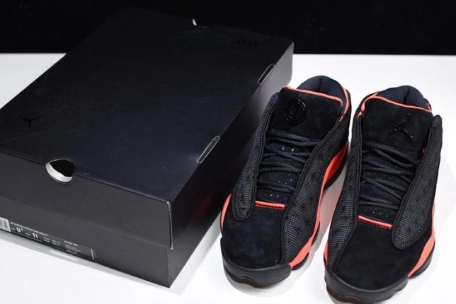 Rep LUCY Jordan Low AT3102-006 x Black Infrared 13 Clot Air 0718